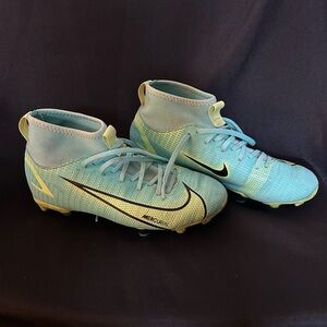 Kids Nike Mercurial Superfly turquoise soccer cleats 2y